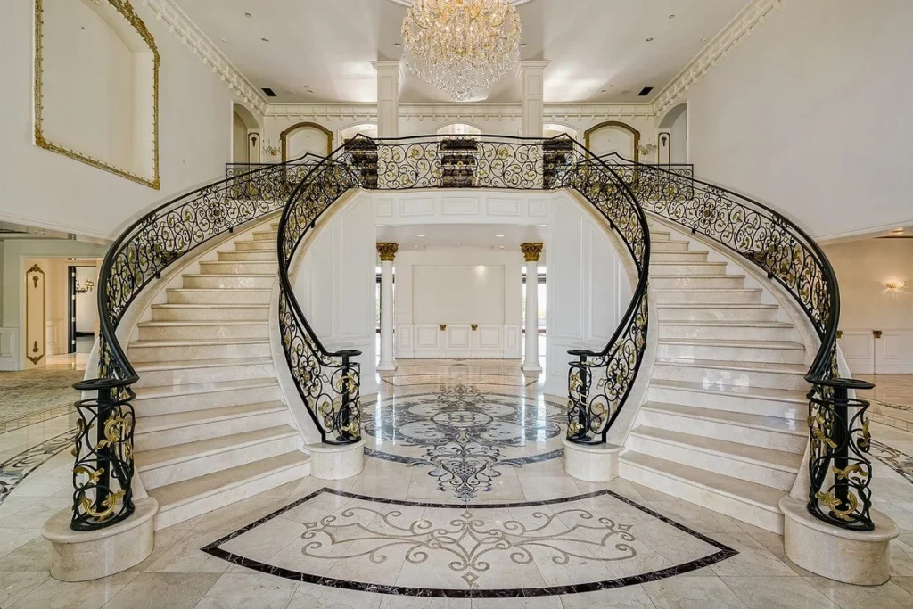 შიდა კიბის მოპირკეთება