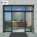 სენსორიანი ავტომატური მინის კარი სასტუმროს შესასვლელისთვის - თანამედროვე დიზაინი